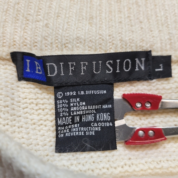 90s Vintage Silk and Angora Sweater Knit Skirt White Ivory - Picture 9 of 11